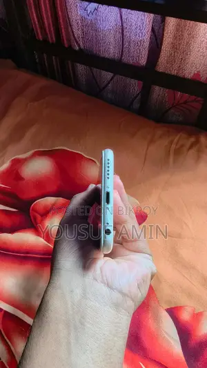 Apple iPhone 6 . (Used)