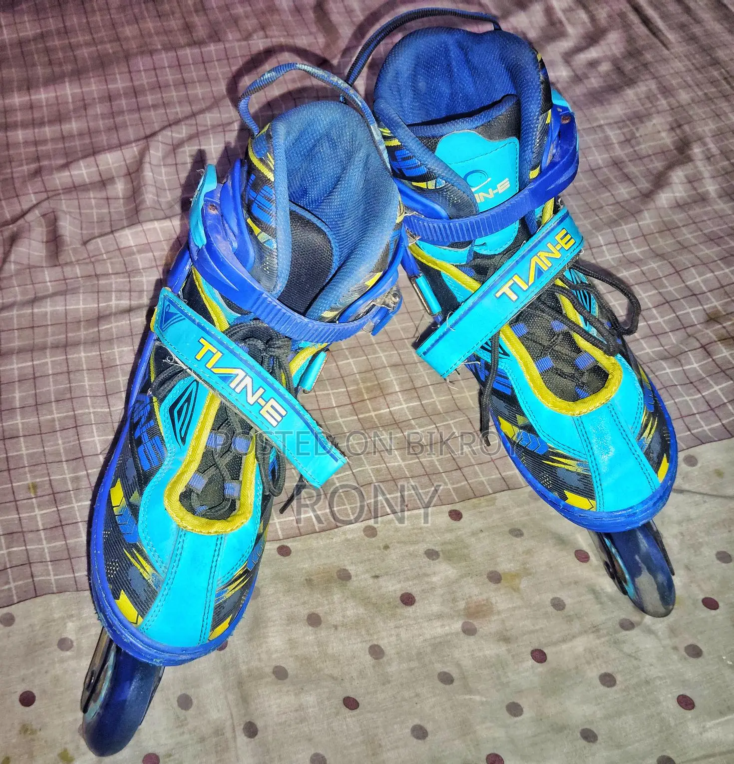 Skating shoes sale