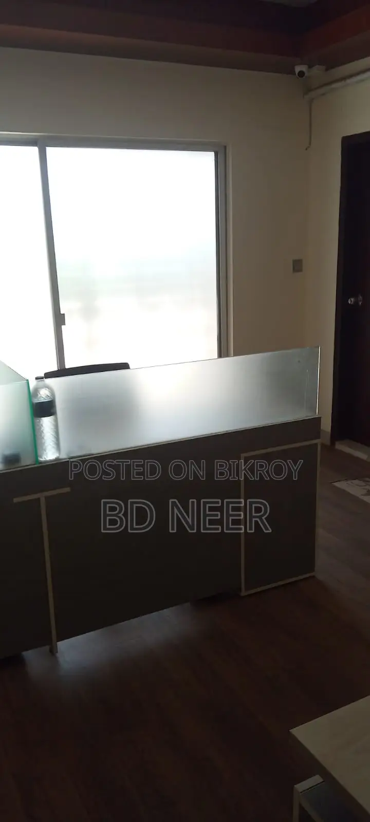 Unfurnished 2300 Sq Ft Office Rent in Banani