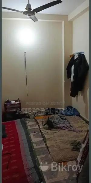 মিরপুর ১১ এলাকায় ড্রয়িং রুমে একটি ব্যাচেলর সিট ভাড়া হবে।