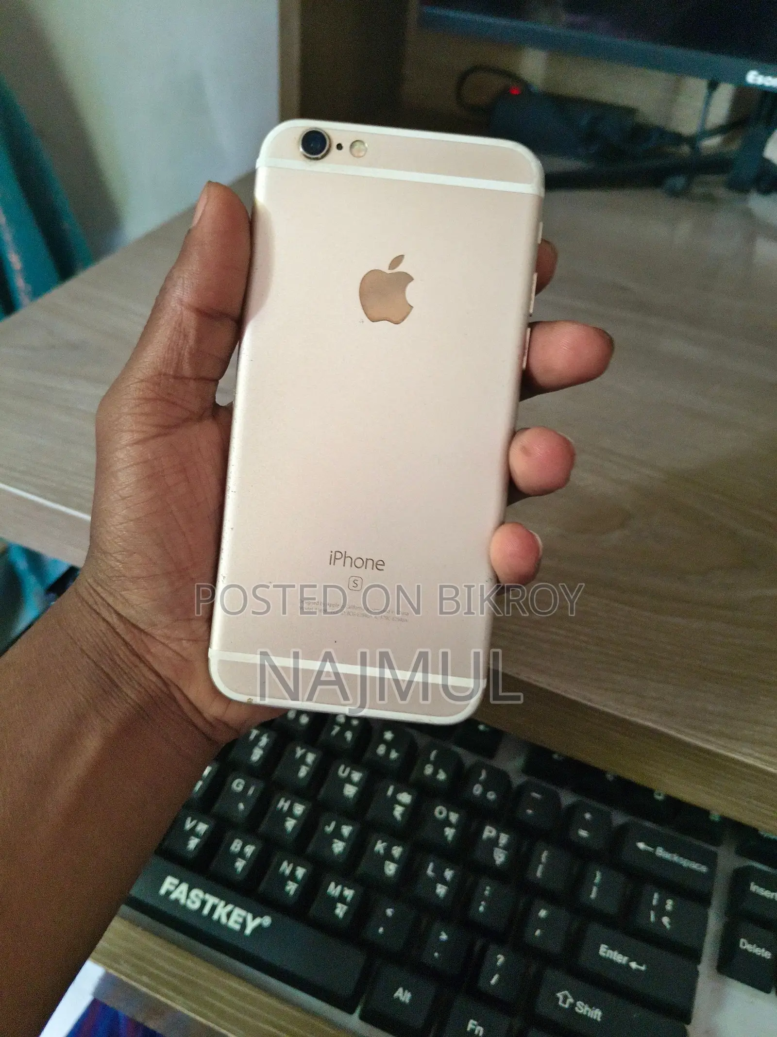 Apple iPhone 6S (Used)