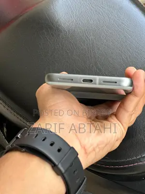 গুগল পিক্সেল ৮ . (ব্যবহৃত)