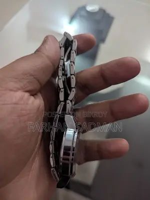ওলেভস ঘড়ি
