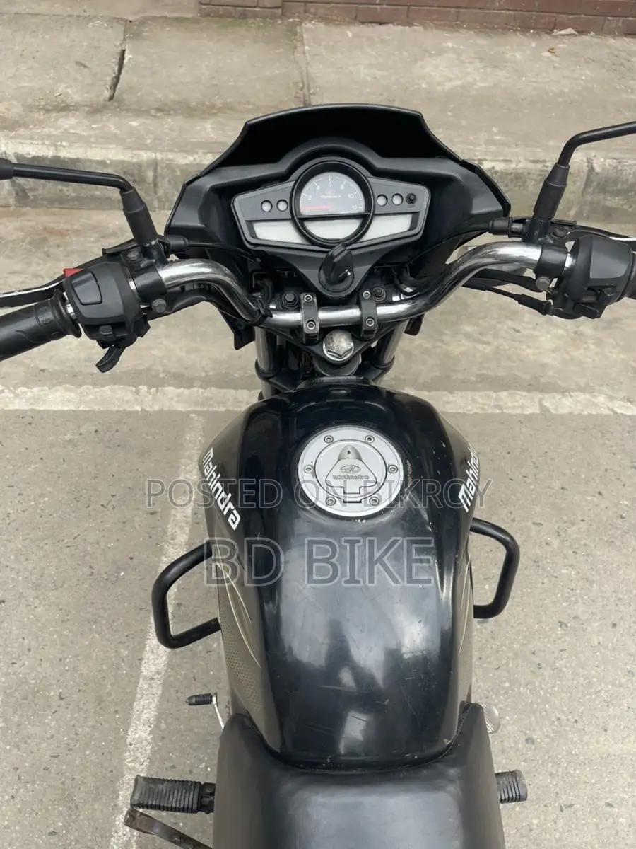 Mahindra Centuro 2015