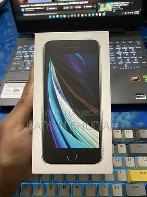 Apple iPhone SE 2020 (Used)