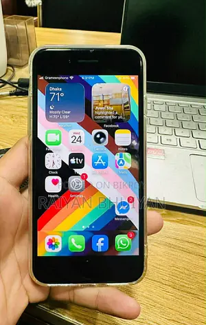 Apple iPhone SE 2020 (Used)
