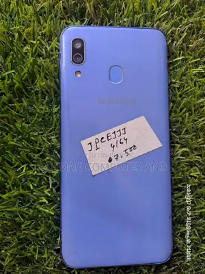 Samsung Galaxy A30 new 4GB/64 GB (Used)