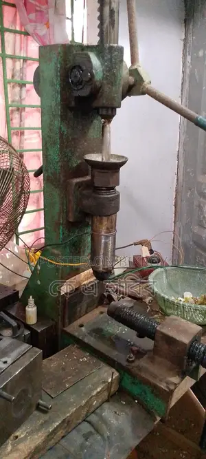 হেন্ড প্লাষ্টিক মেশিন বিক্রয় করতে চাই