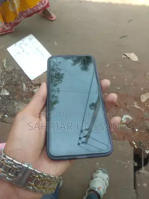 Samsung Galaxy A30s well (Used)