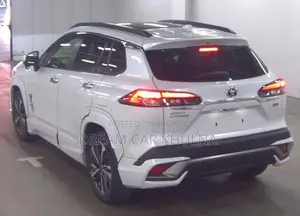 টয়োটা করোলা ক্রস জেড লেদার প্যানোরামিক ২০২৩