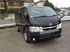 Toyota Hiace GL Black 2021