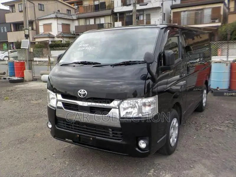 Toyota Hiace GL Black 2021