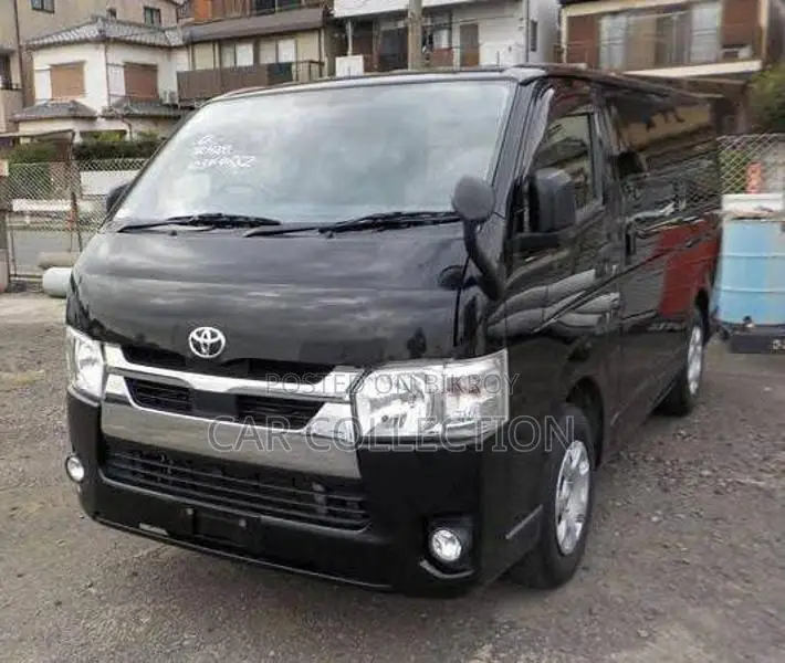Toyota Hiace GL Black 2021