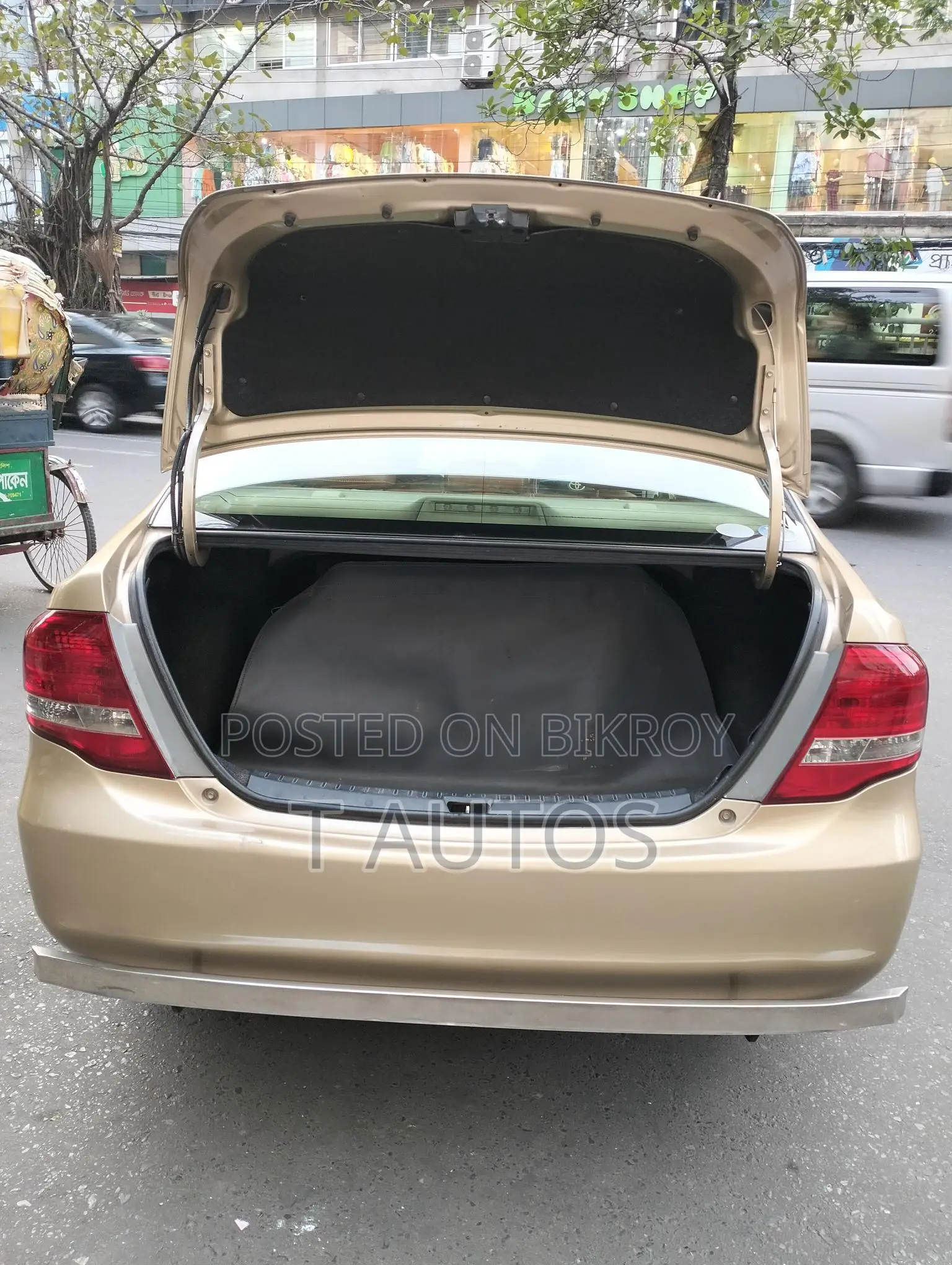 Toyota Axio old shape 2011