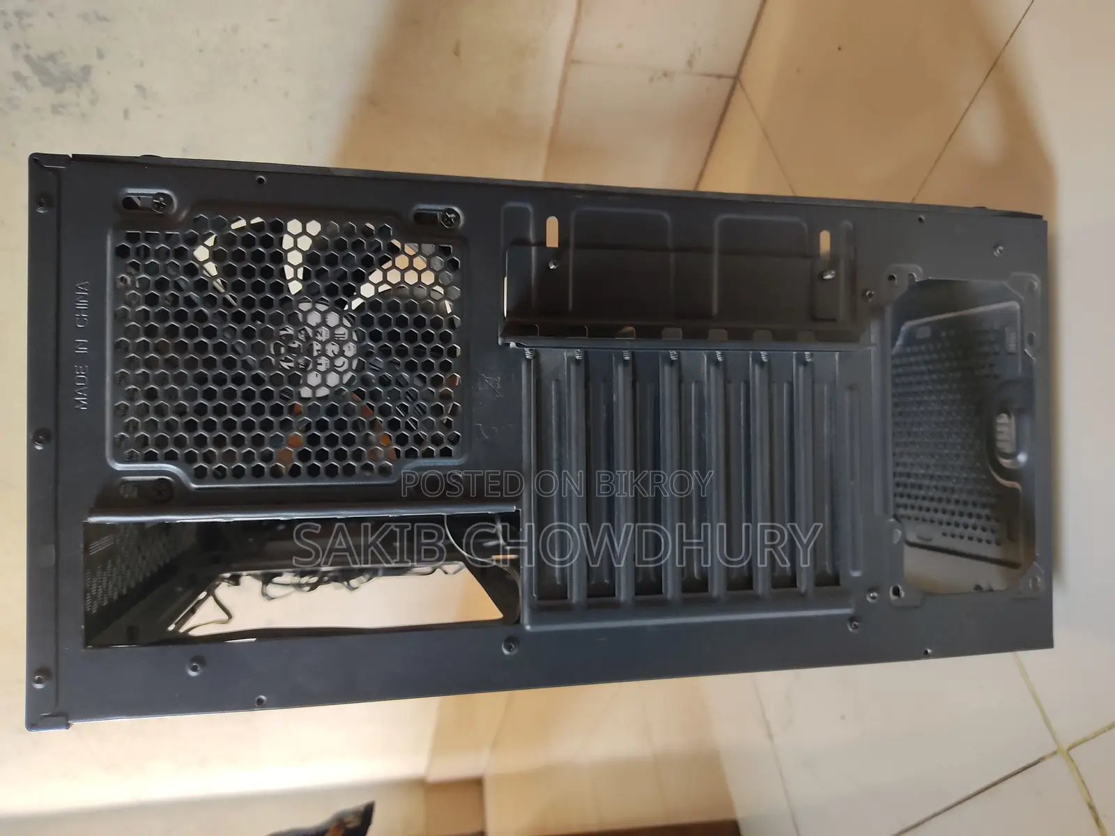 Thermaltake Versa J23 Mid-Tower Casing