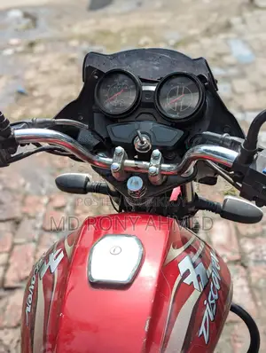 Bajaj Discover 100 . 2014