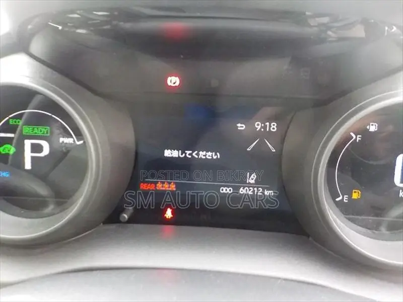 Toyota Yaris Cross G Beige & Black 2021