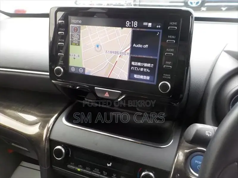 Toyota Yaris Cross G Beige & Black 2021