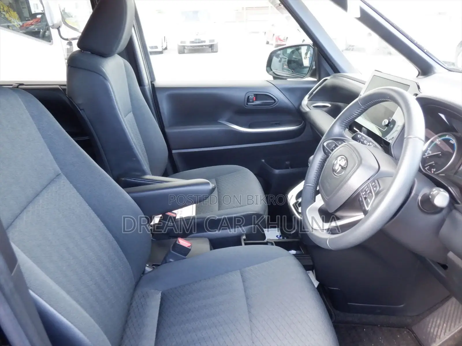 Toyota Voxy SG Hyb Black 2022