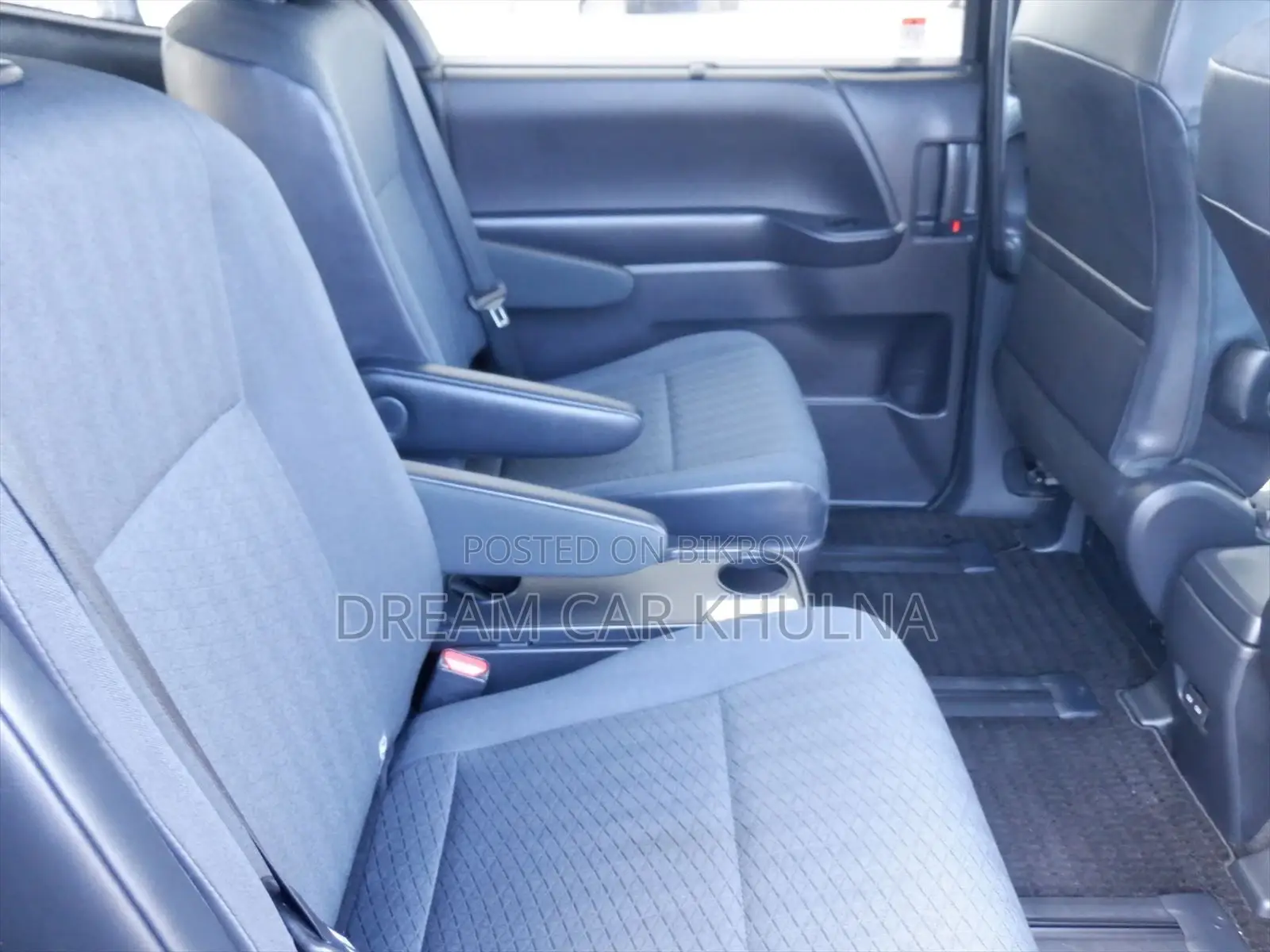 Toyota Voxy SG Hyb Black 2022