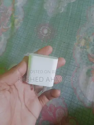 iPhone চার্জার