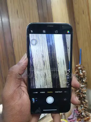 Apple iPhone X (Used)