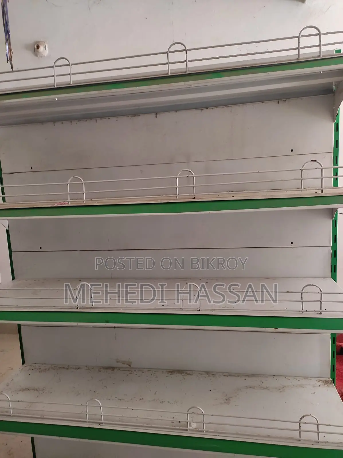 সুপার শপের তাক