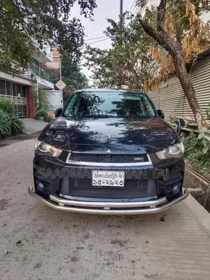 Mitsubishi Outlander 2010