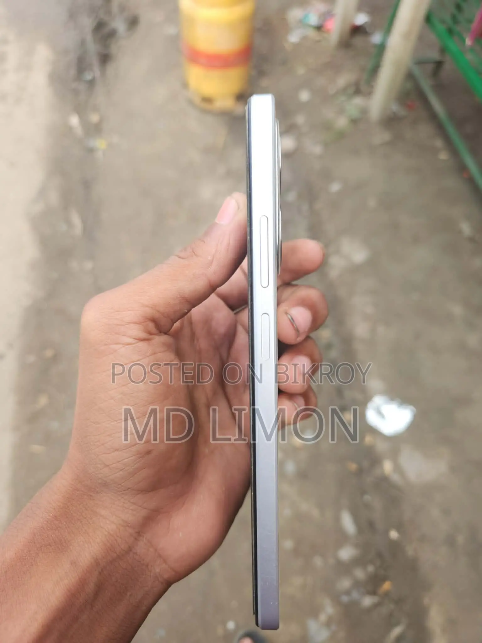 OPPO A3 pro (Used)