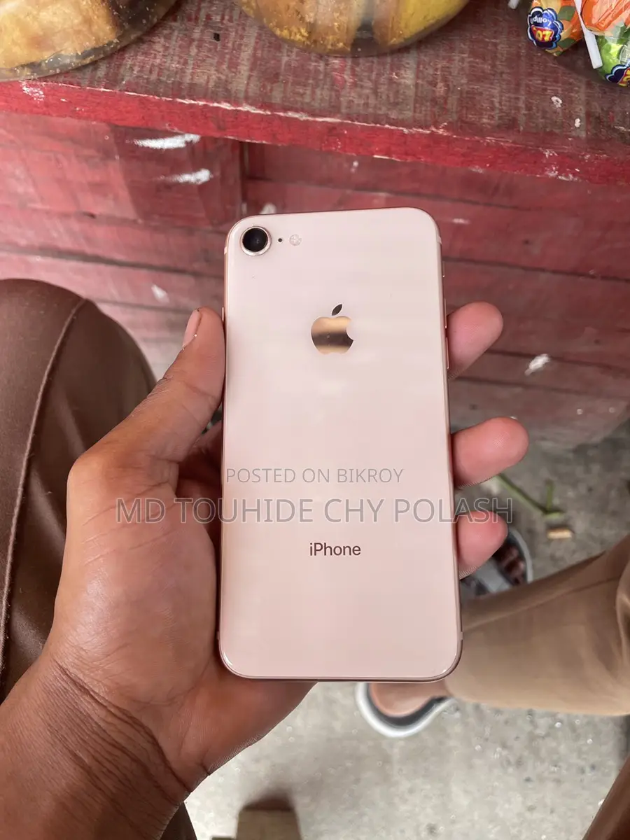 Apple iPhone 8 (Used)