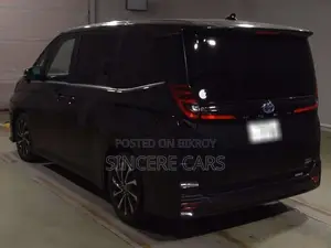 Toyota Noah S-Z HYB LEG REST 2022