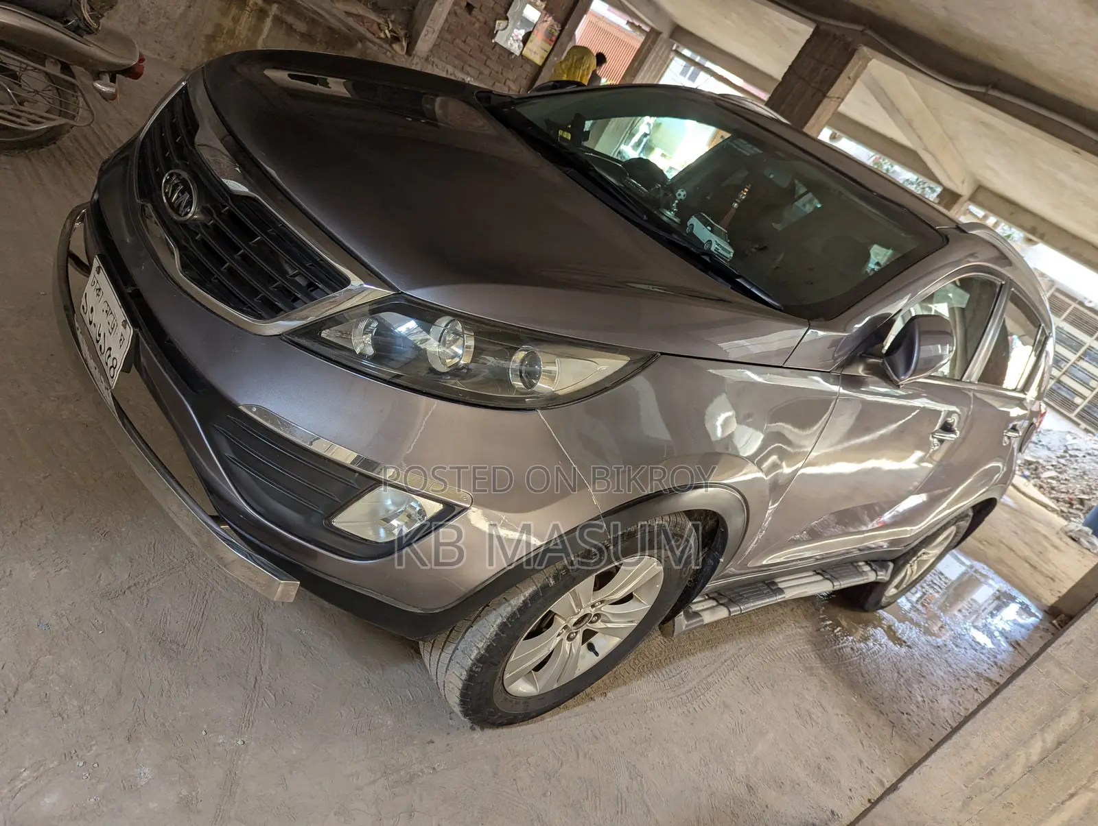 Kia Sportage . 2012