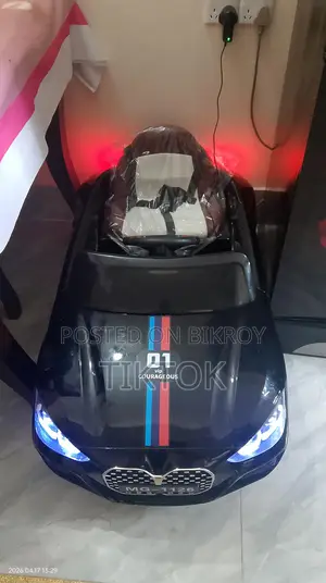 বাচ্চাদের গাড়ি