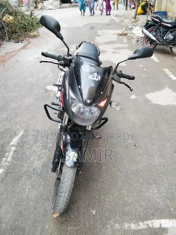 Bajaj Pulsar 150 - 2018