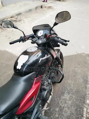 Bajaj Pulsar 150 - 2018