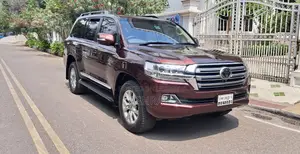Toyota Land Cruiser V8 2016