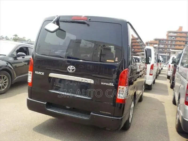 Toyota Hiace Super GL Black 2020