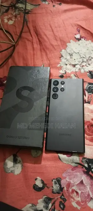 Samsung Galaxy S22 Ultra . (Used)