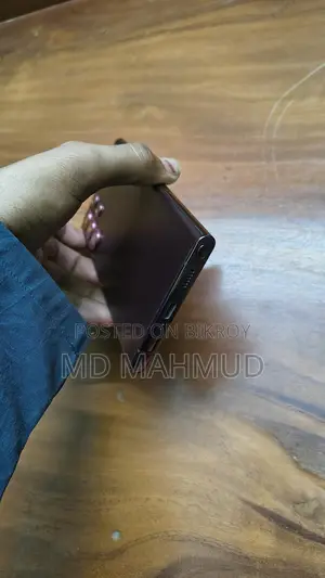 Samsung Galaxy S22 Ultra . (Used)