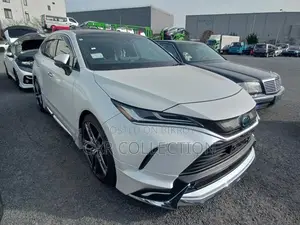 Toyota Harrier Z Leather HV Pearl 2023