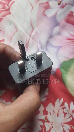 25 W Charger (NFC)