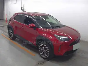 টয়োটা ইয়ারিস ক্রস জেড হাইব্রিড রেড ওয়াইন ২০২১