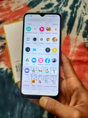 Realme V30 8/128 (Used)
