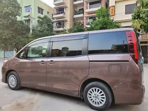 Toyota Noah G Edition 2017