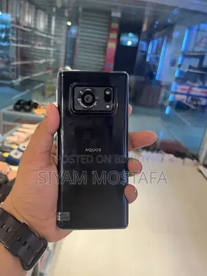 SHARP Aquos R6 . (Used)