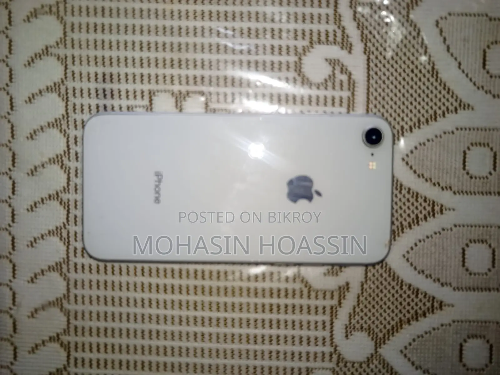 Apple iPhone 8 . (Used)