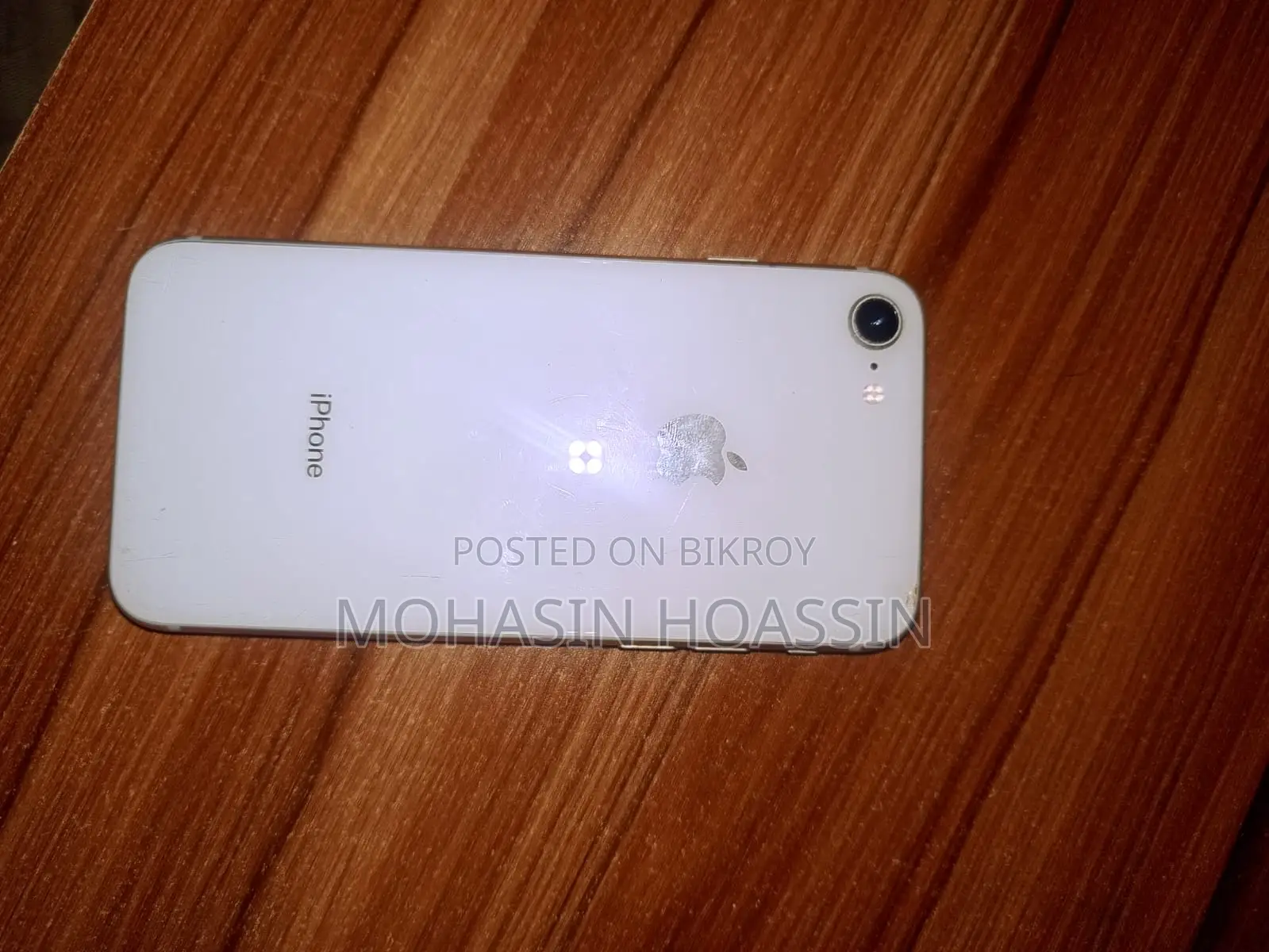 Apple iPhone 8 . (Used)