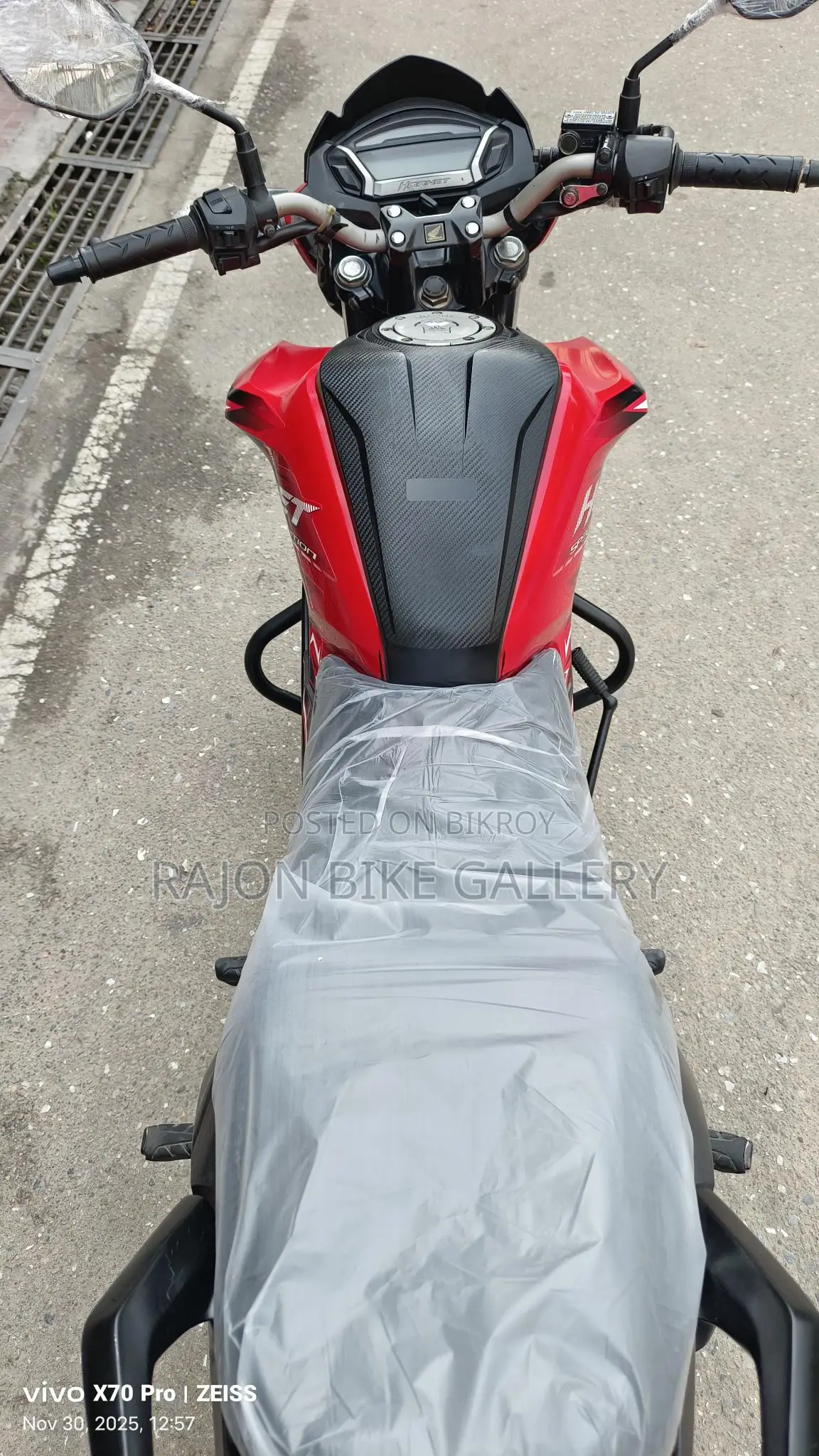Honda Hornet . 2021