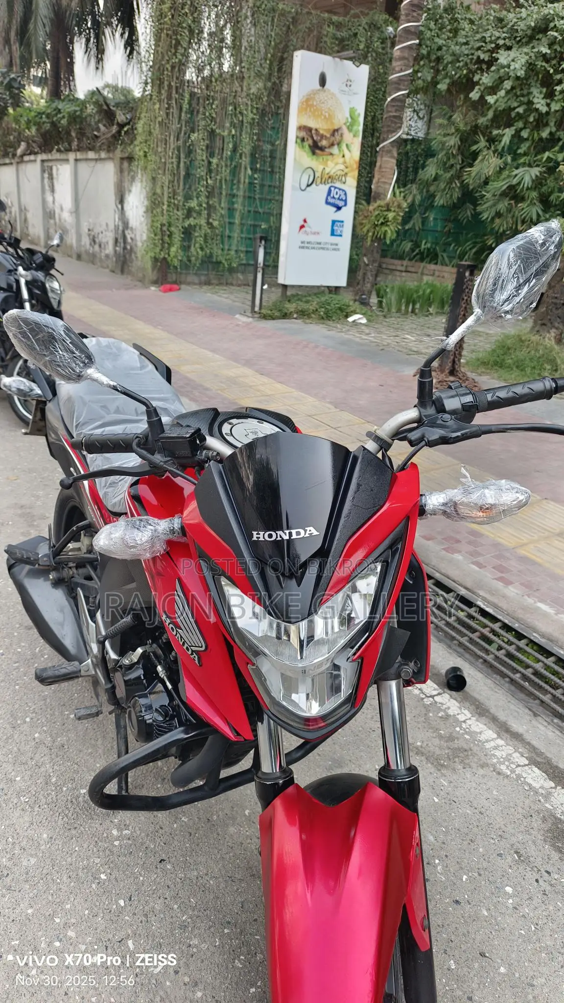 Honda Hornet . 2021