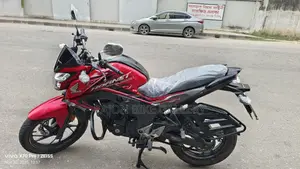 Honda Hornet . 2021